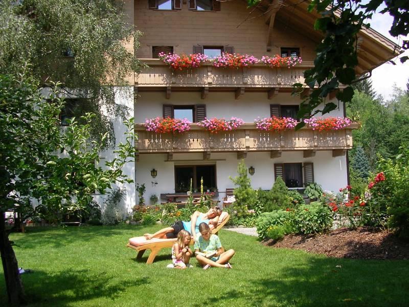 Burgblick Hotel San Lorenzo di Sebato Kültér fotó